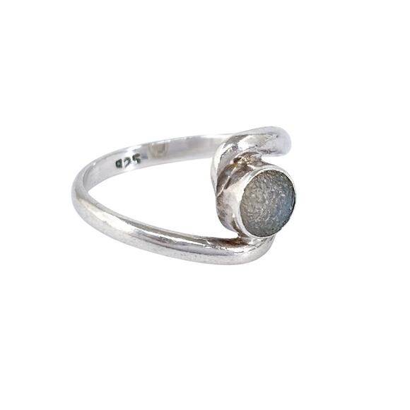 Vintage Sterling Silver 925 Glass Ring Size 7.5 | Modern Wrap Design - Picture 3 of 9